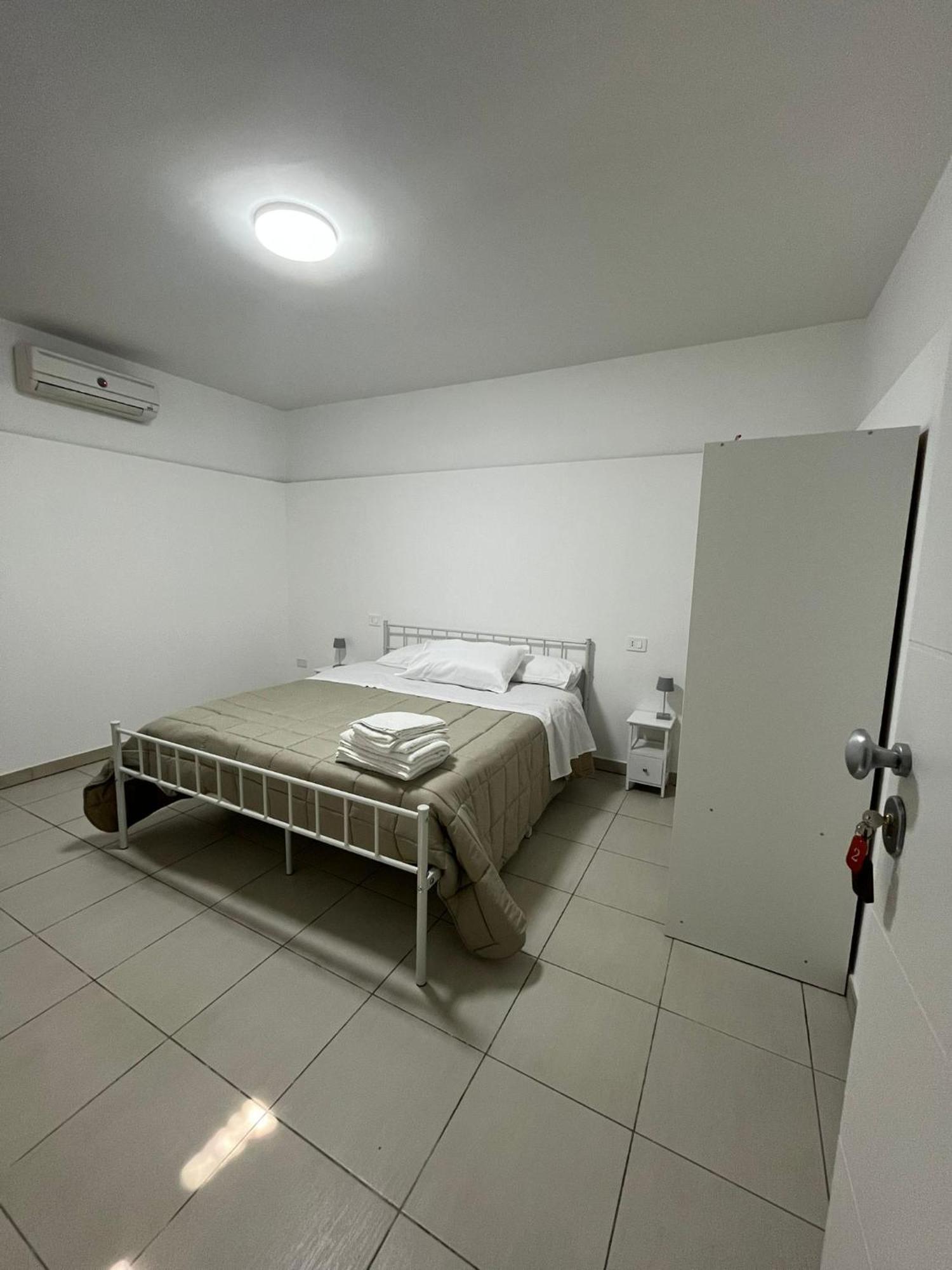 Aurora Rooms Pomigliano d'Arco Exterior foto