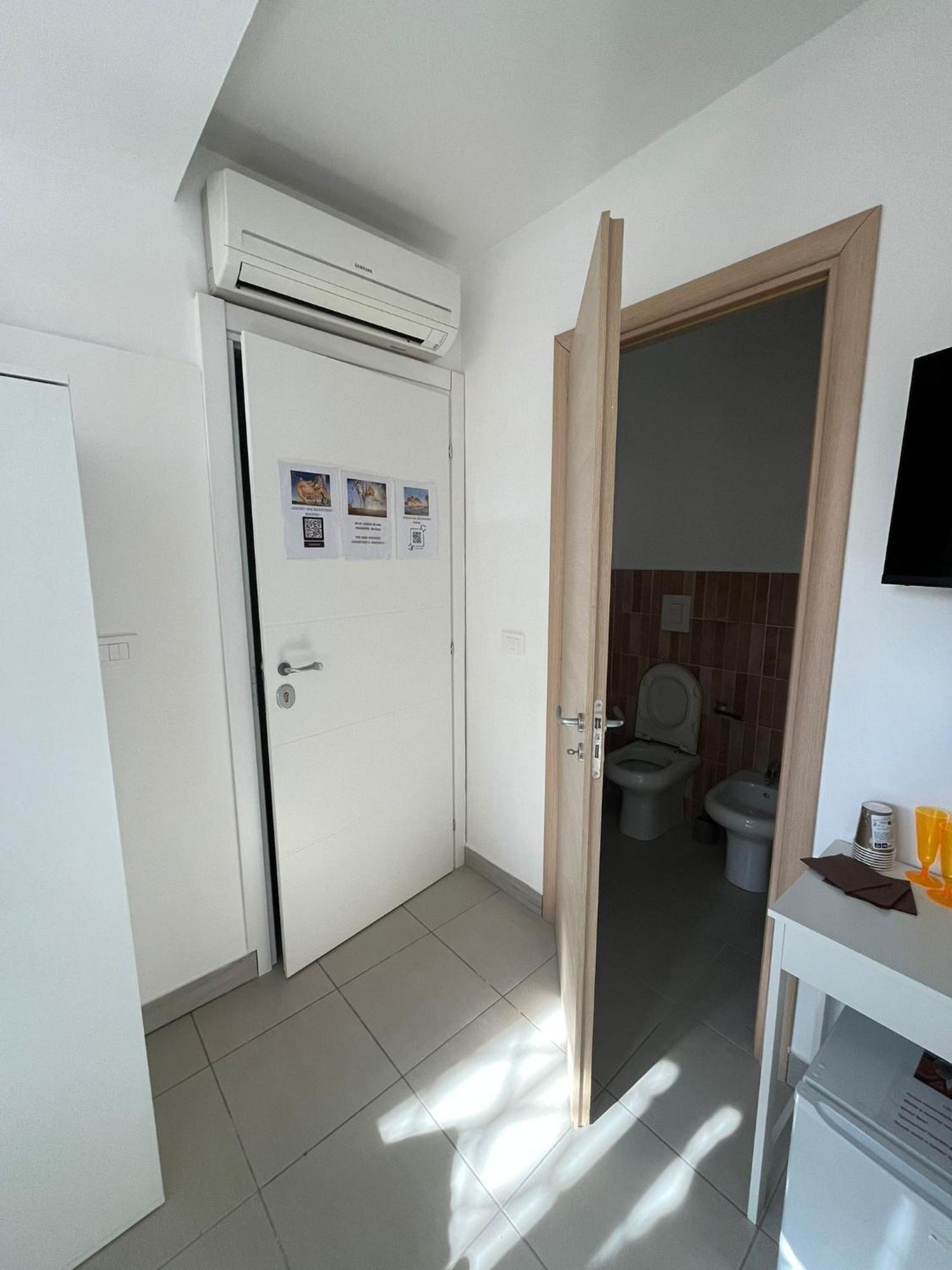 Aurora Rooms Pomigliano d'Arco Exterior foto