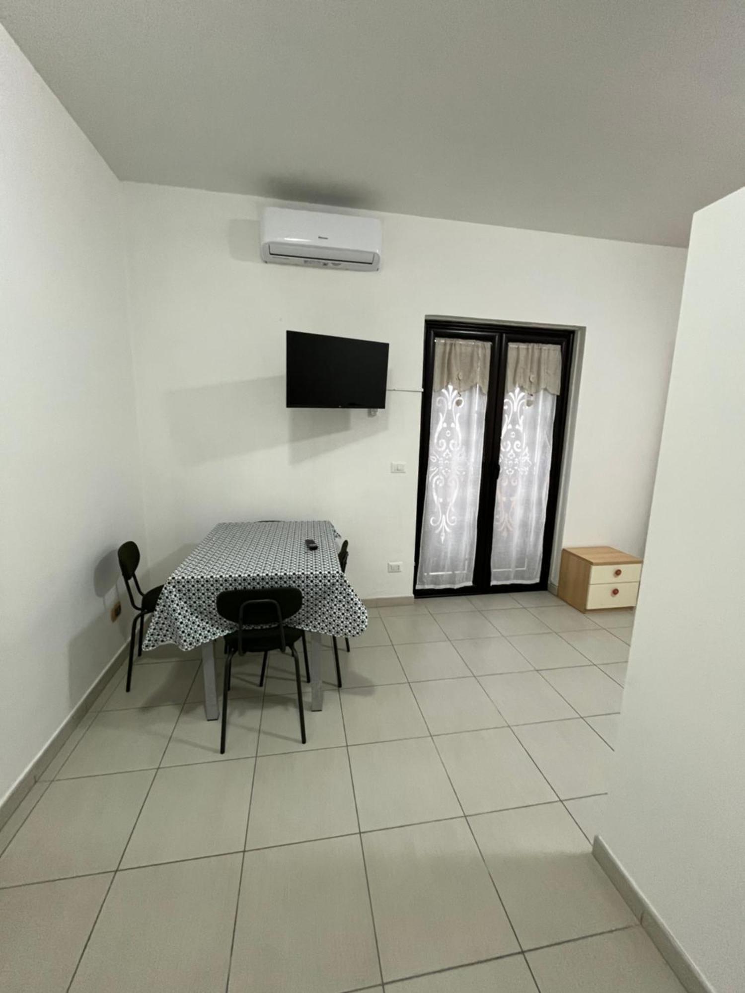 Aurora Rooms Pomigliano d'Arco Exterior foto