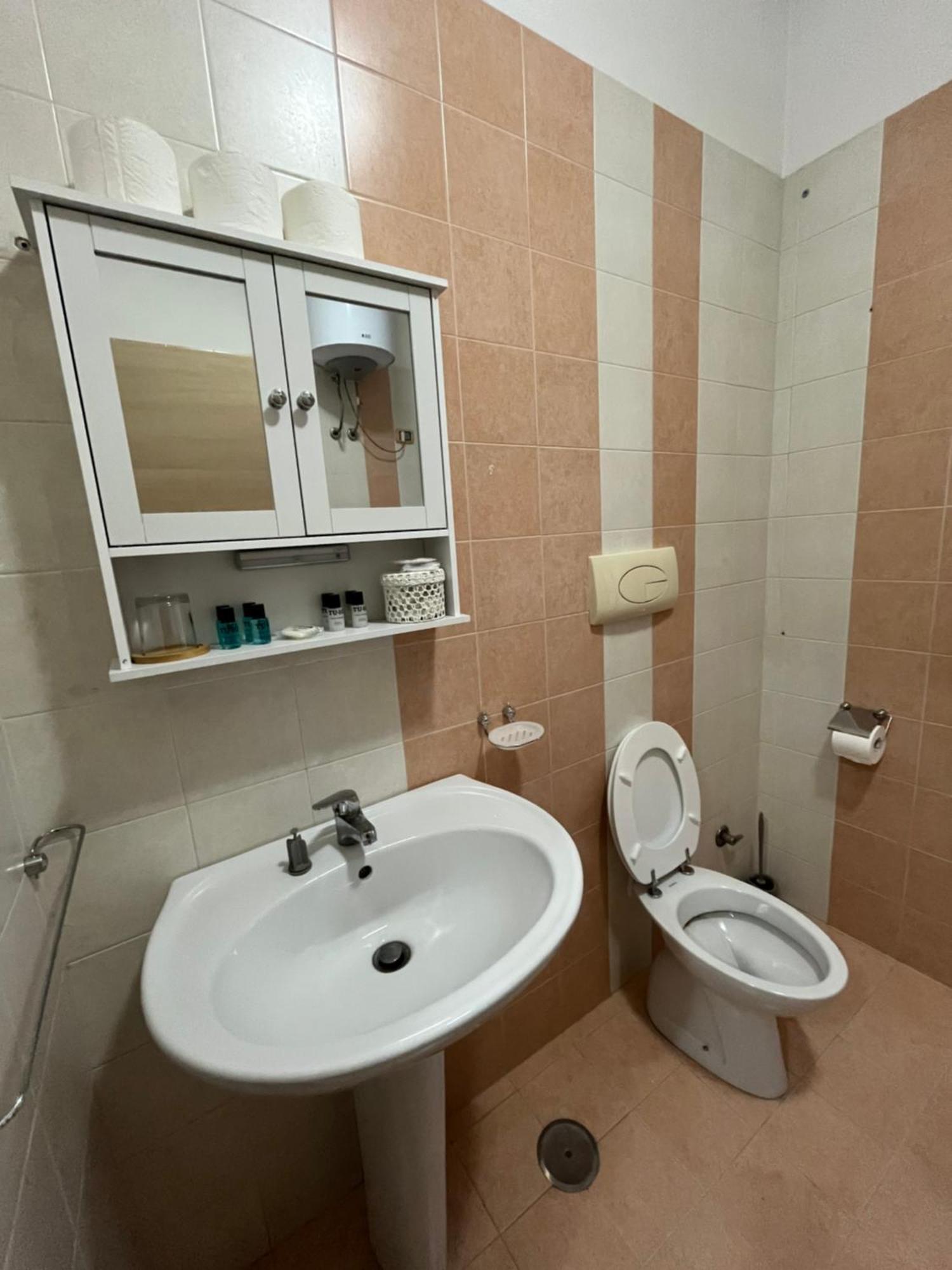 Aurora Rooms Pomigliano d'Arco Exterior foto